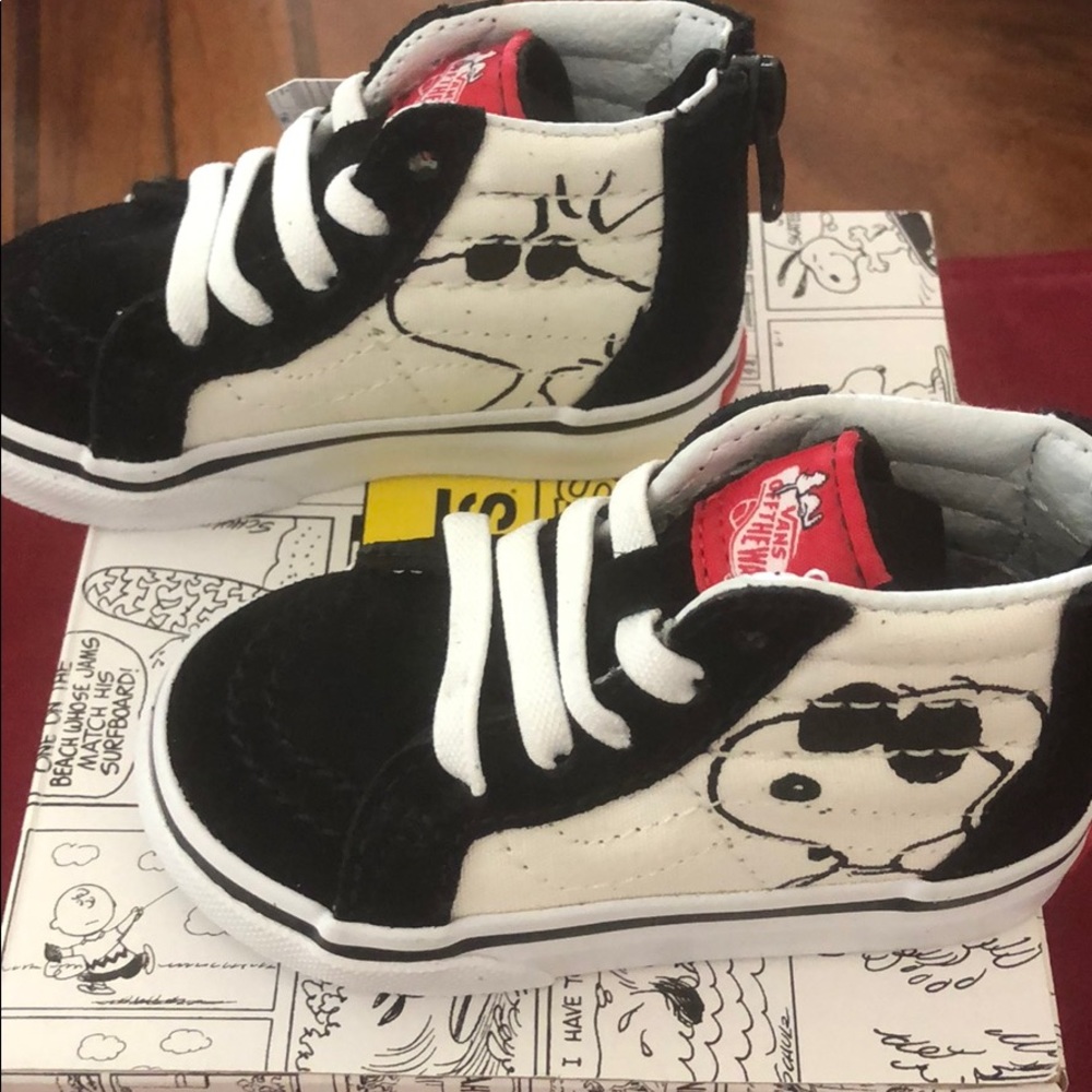 Peanuts Joe Cool/Black SK8-Hi Zip Toddler Size 4